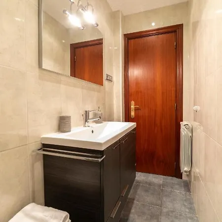 51 Négyzetméteres, 2 Hálószobás Apartman 1 Fürdőszobával Amara Területén Apartman